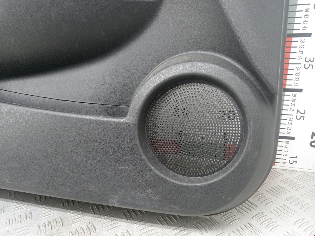 Обшивка двери передняя левая NISSAN Qashqai J10 2006-2013