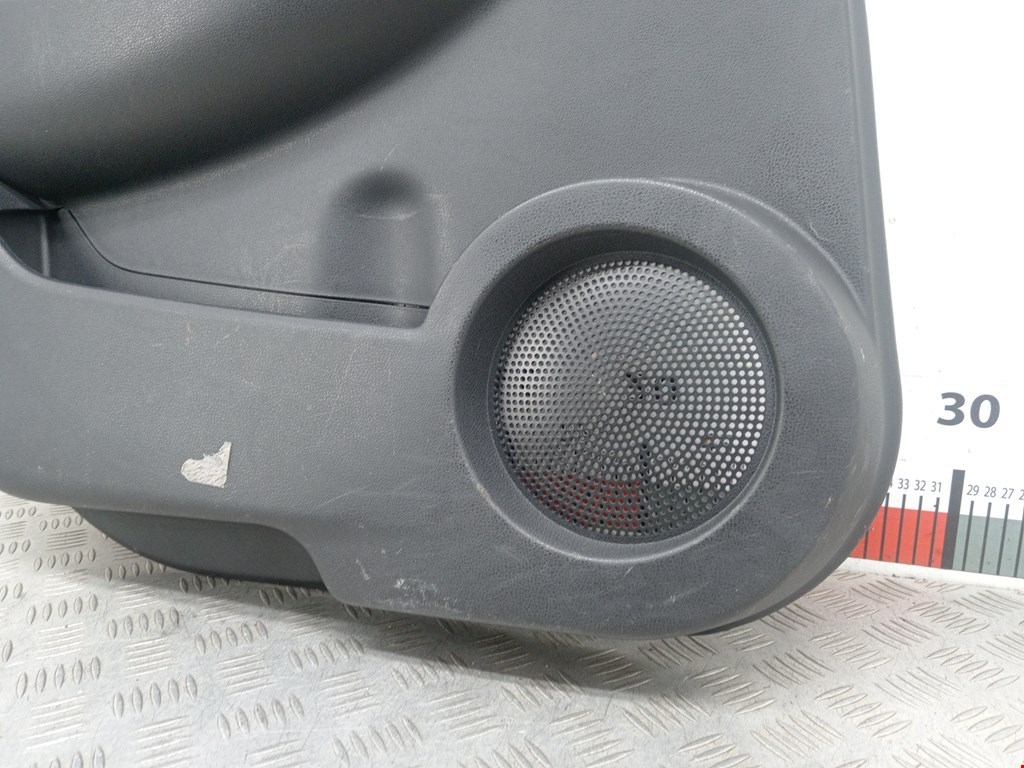 Обшивка двери задняя левая NISSAN Qashqai J10 2006-2013