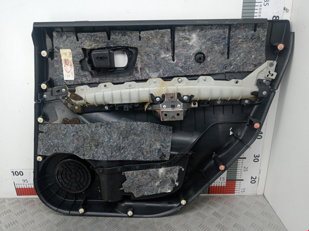 Обшивка двери задняя левая NISSAN Qashqai J10 2006-2013