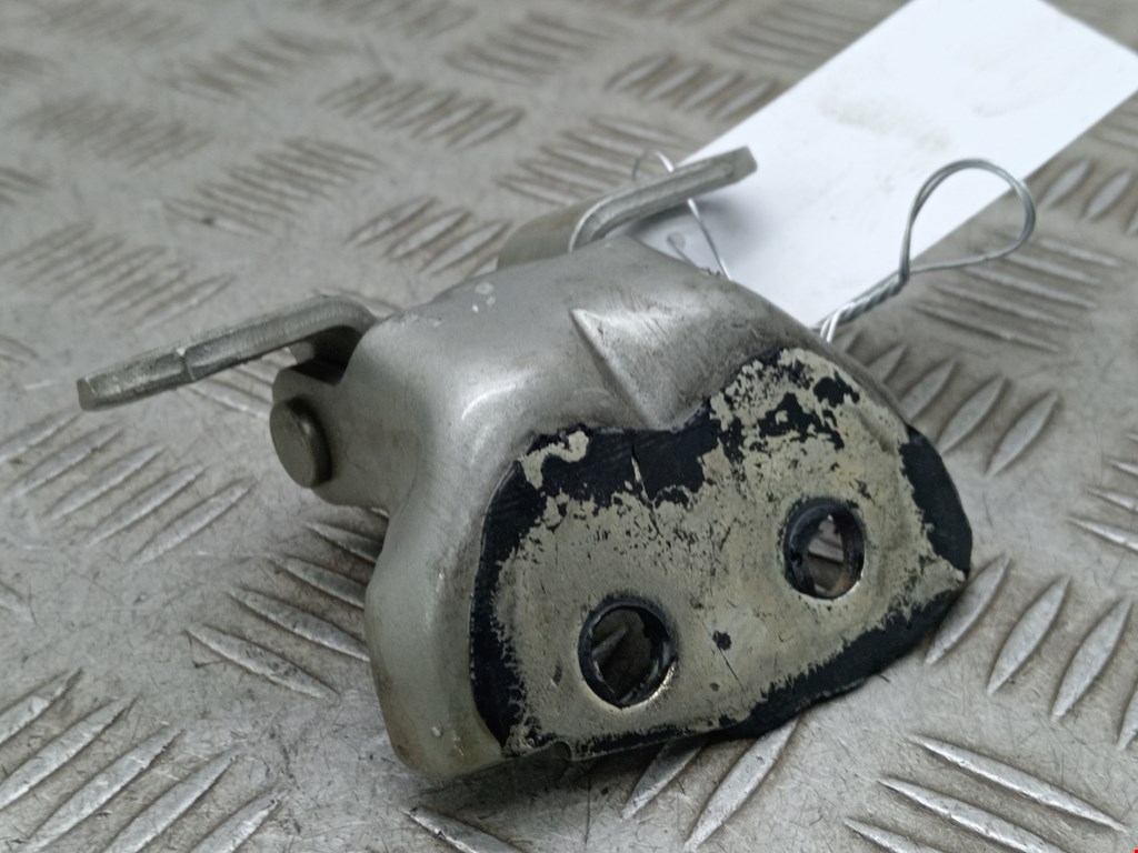 Петля двери передней левой Nissan Qashqai+2 (2008-2013)