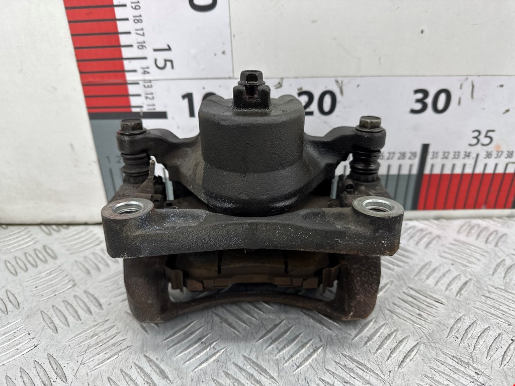 Суппорт передний левый NISSAN Juke 2010-2019