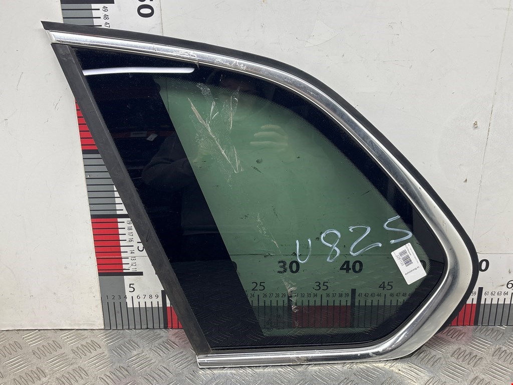 Стекло кузовное глухое левое BMW X5 E70 2007-2013