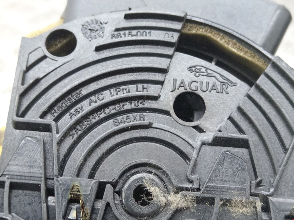 Дефлектор воздушный JAGUAR XF X250 2007-2015