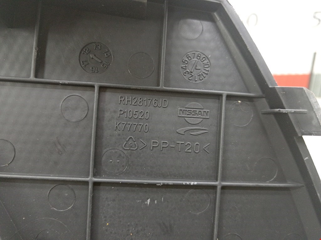 Накладка декоративная NISSAN Qashqai J10 2006-2013