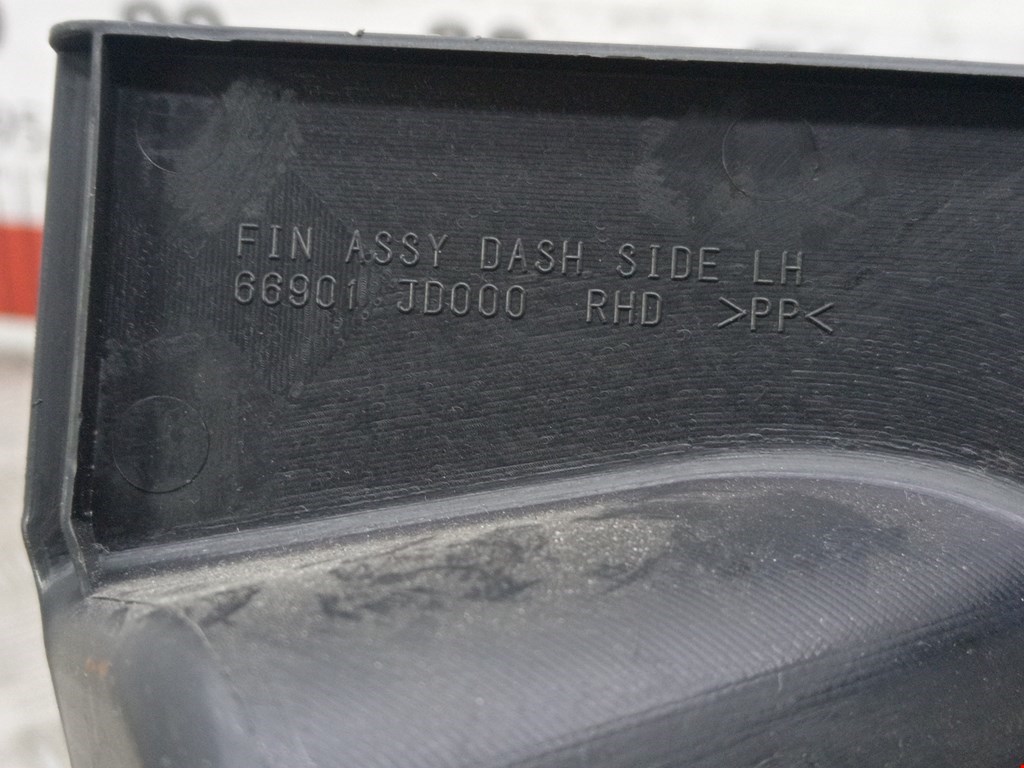 Накладка декоративная NISSAN Qashqai J10 2006-2013