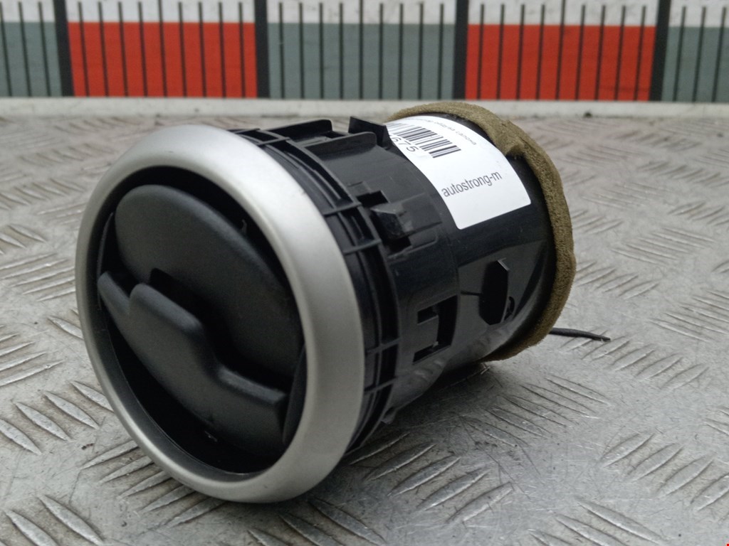 Дефлектор воздушный NISSAN Qashqai J10 2006-2013