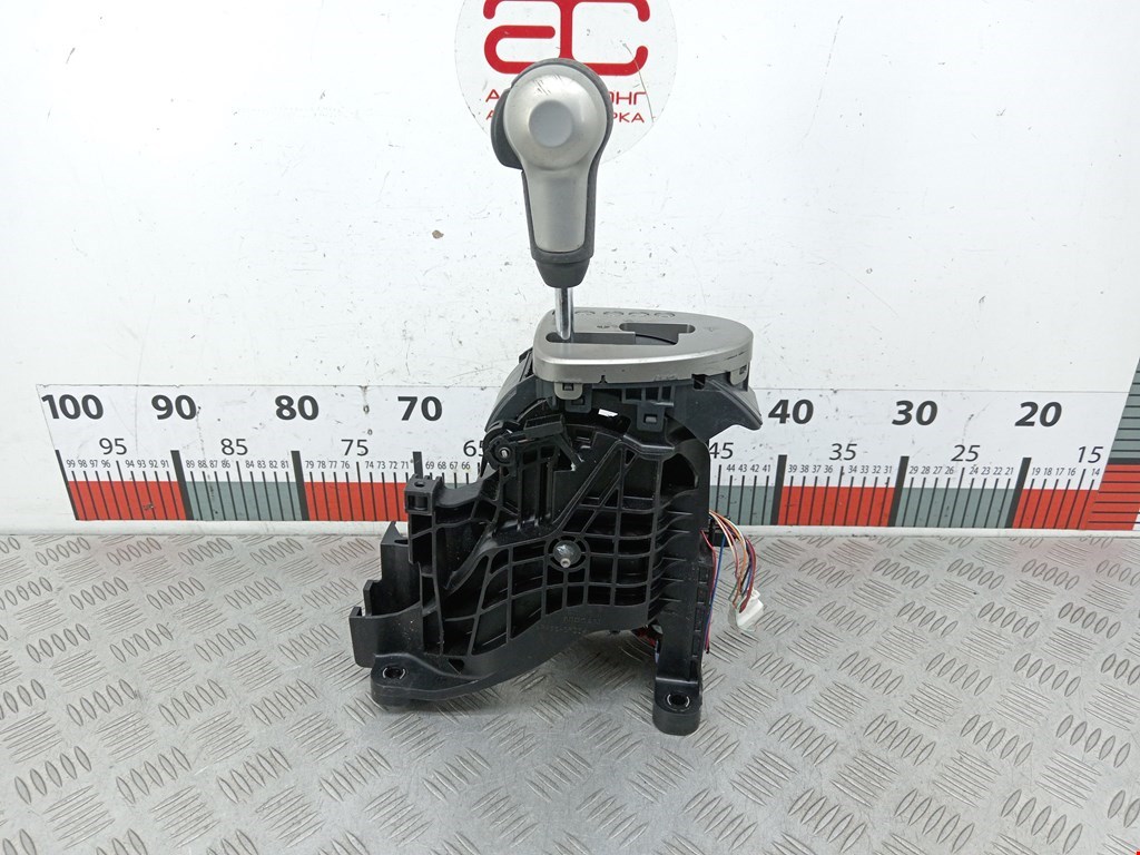 Кулиса (селектор) АКПП/МКПП в салоне NISSAN Qashqai J10 2006-2013