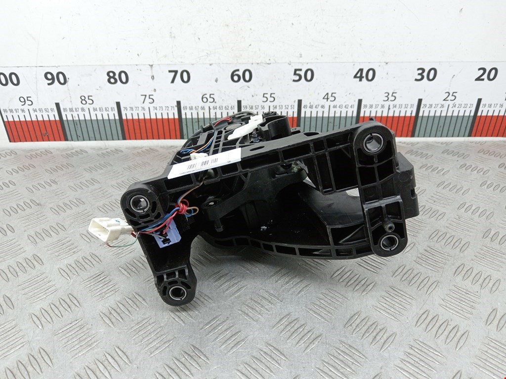 Кулиса (селектор) АКПП/МКПП в салоне NISSAN Qashqai J10 2006-2013