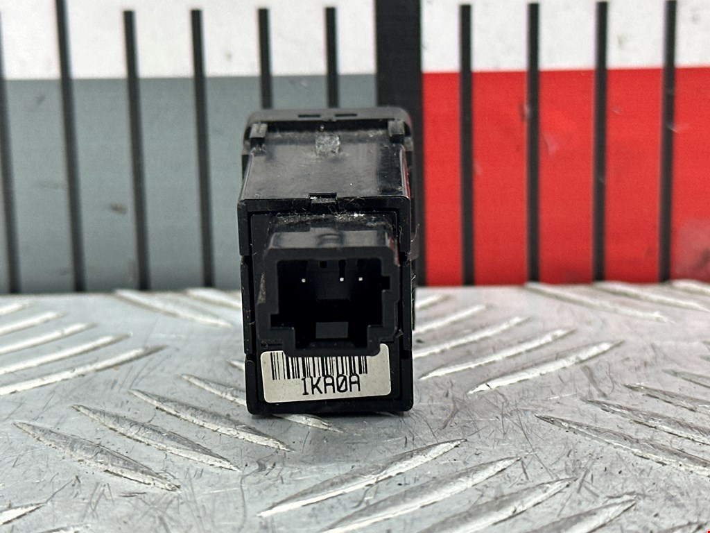 Кнопка антипробуксовочной системы NISSAN Juke 2010-2019