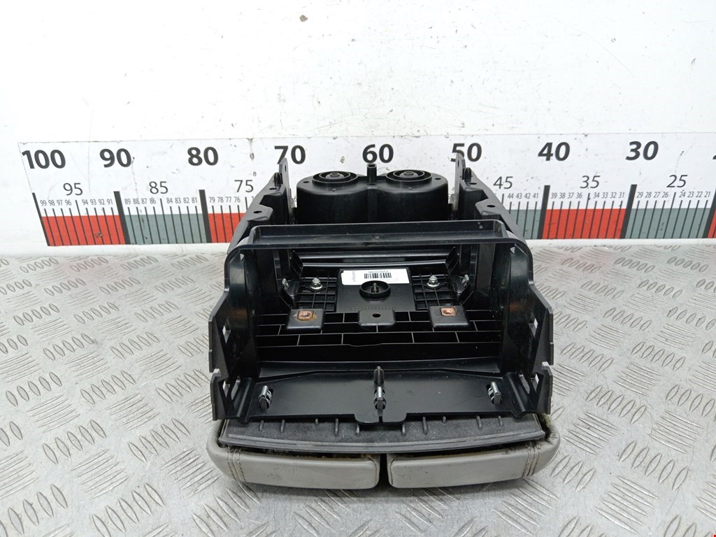 Подлокотник в салон TESLA Model S I 2012-н.в.