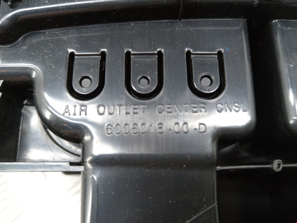 Дефлектор воздушный TESLA Model S I 2012-н.в.