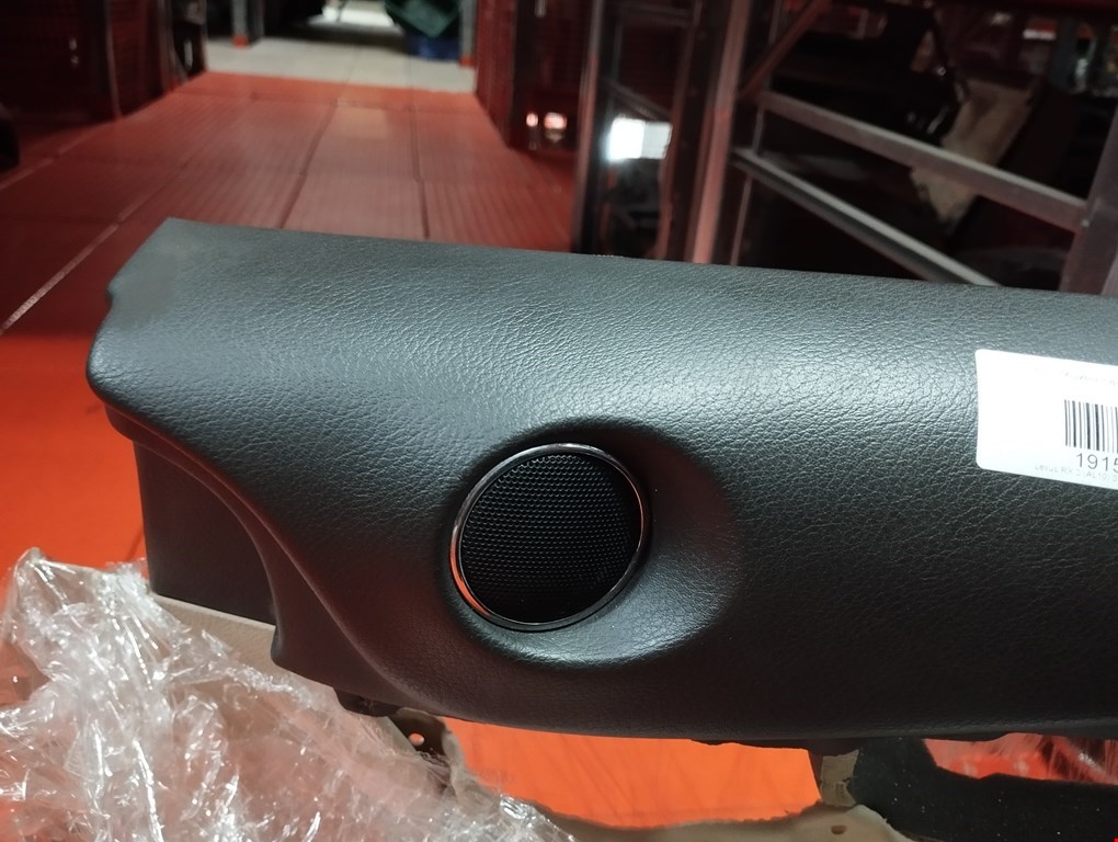 Обшивка двери передняя правая LEXUS RX 350\450H 2009-2015