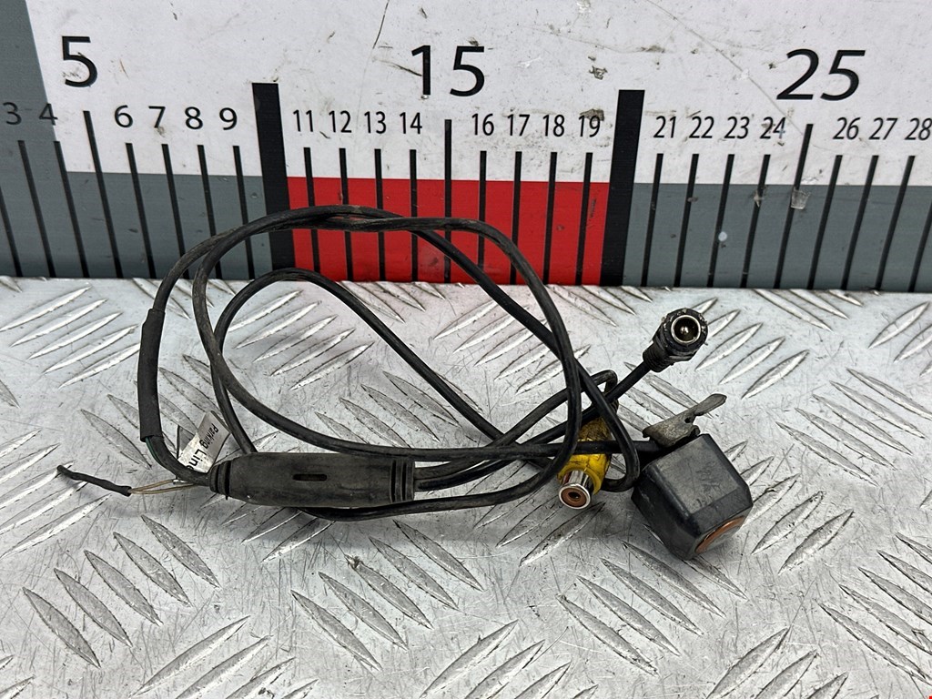 Камера переднего вида Nissan Juke (2010-2019)