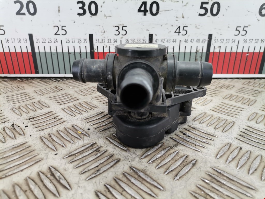 Тройник системы охлаждения TESLA Model S I 2012-н.в.