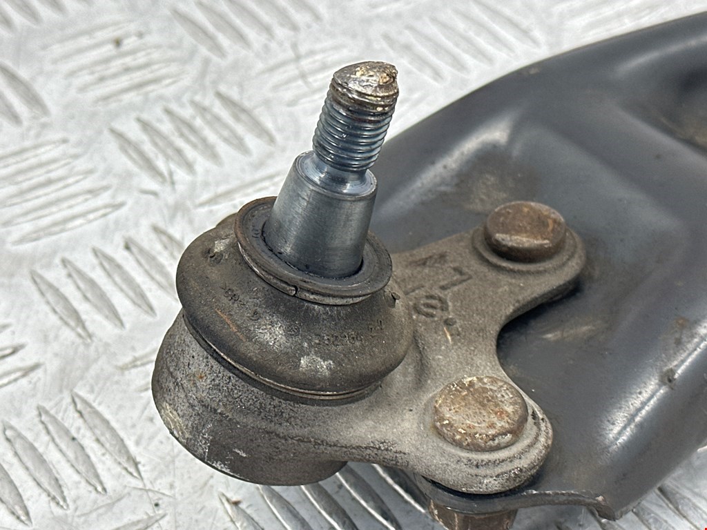 Рычаг передний левый VOLKSWAGEN Tiguan 2007-2018