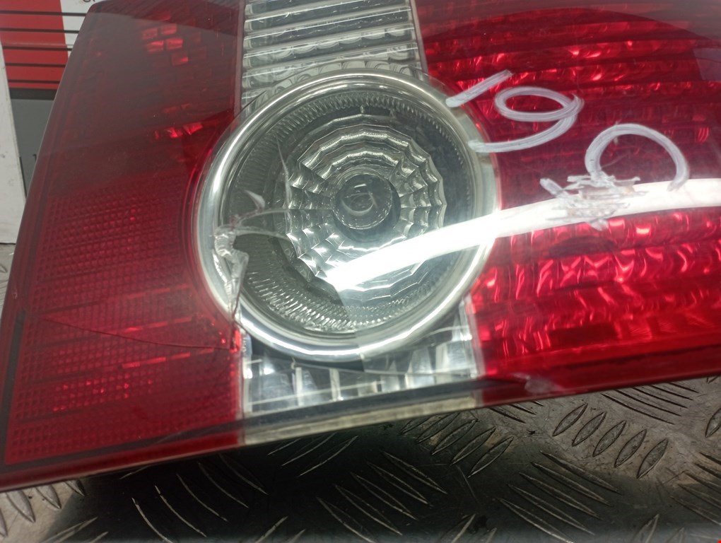 Фонарь задний левый VOLVO V50 I 2004-2012