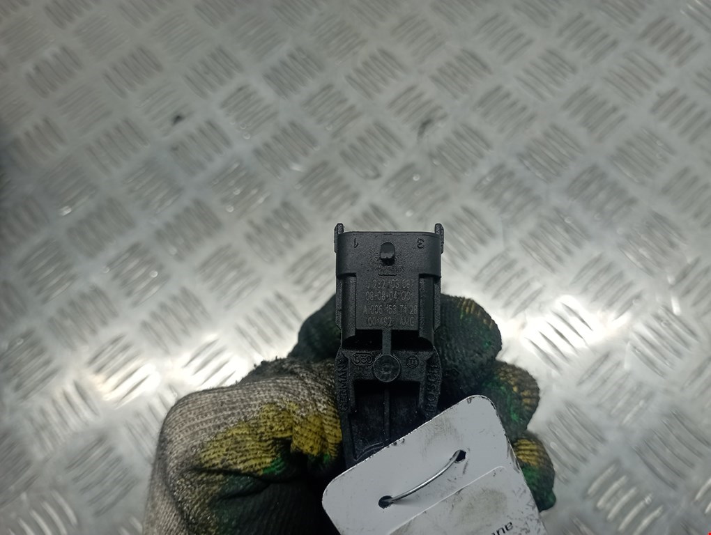 Датчик положения распредвала MERCEDES-BENZ CL-Class C216 2007-2014