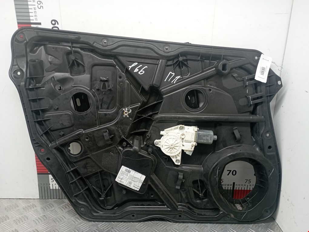 Стеклоподъемник передний левый MERCEDES-BENZ GLS-Class X166 2015-2019