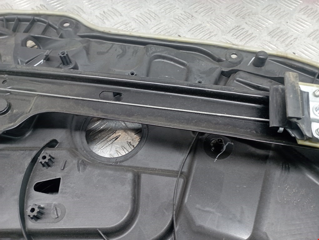 Стеклоподъемник передний левый MERCEDES-BENZ GLS-Class X166 2015-2019