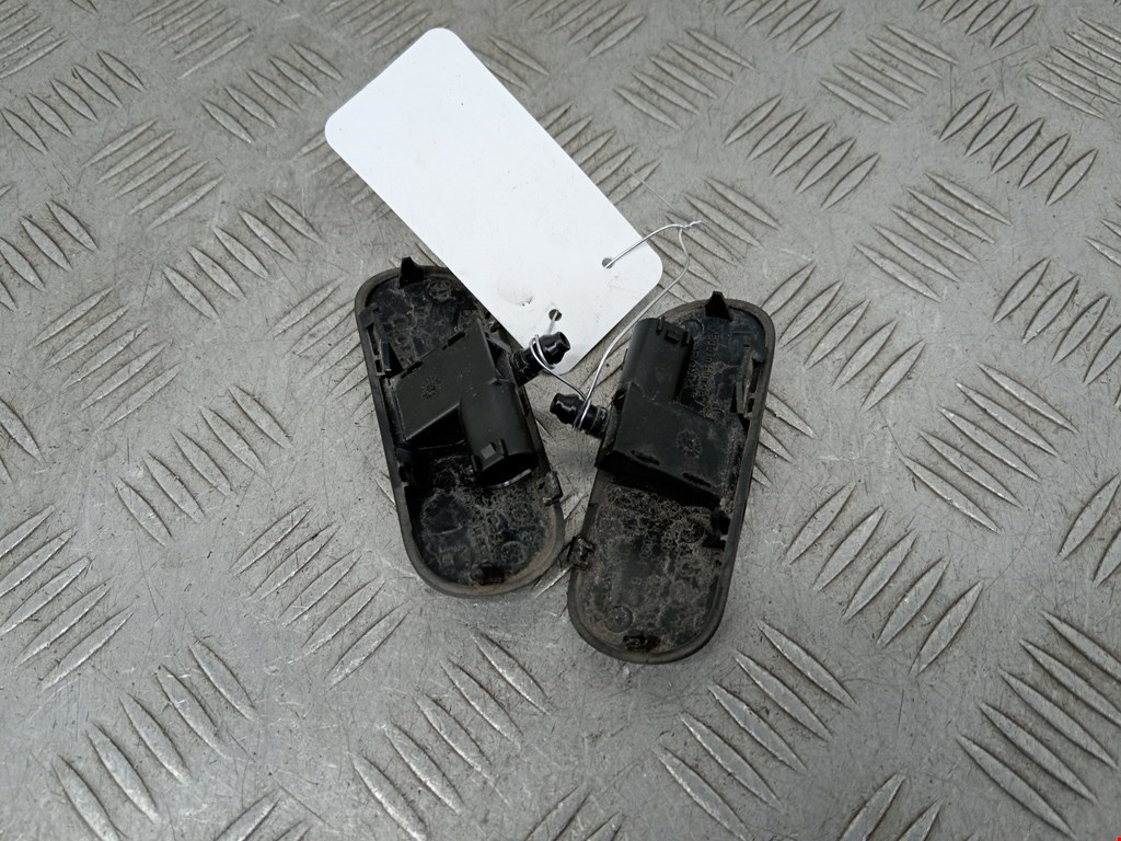 Форсунка омывателя лобового стекла AUDI A6 C7 2011-2018