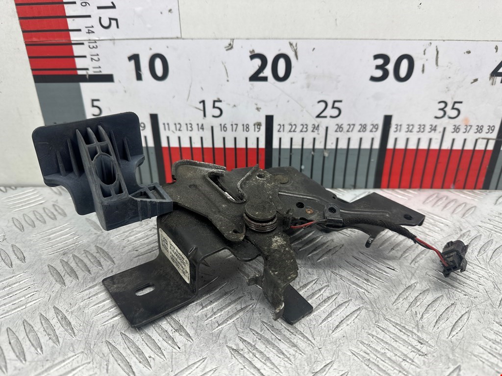 Замок капота TESLA Model S I 2012-н.в.