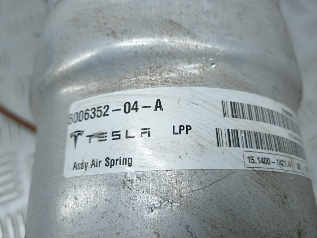 Амортизатор задний левый TESLA Model S I 2012-н.в.