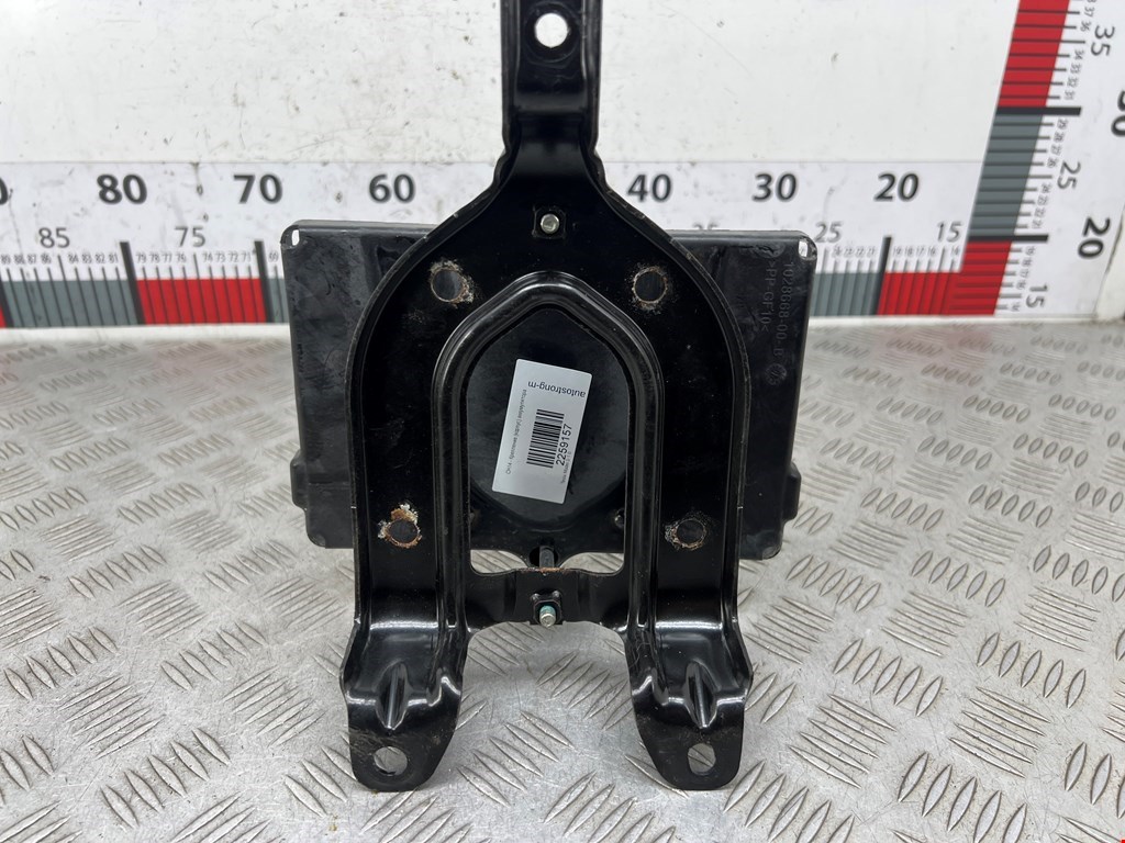 Крепление АКБ (корпус/подставка) TESLA Model S I 2012-н.в.