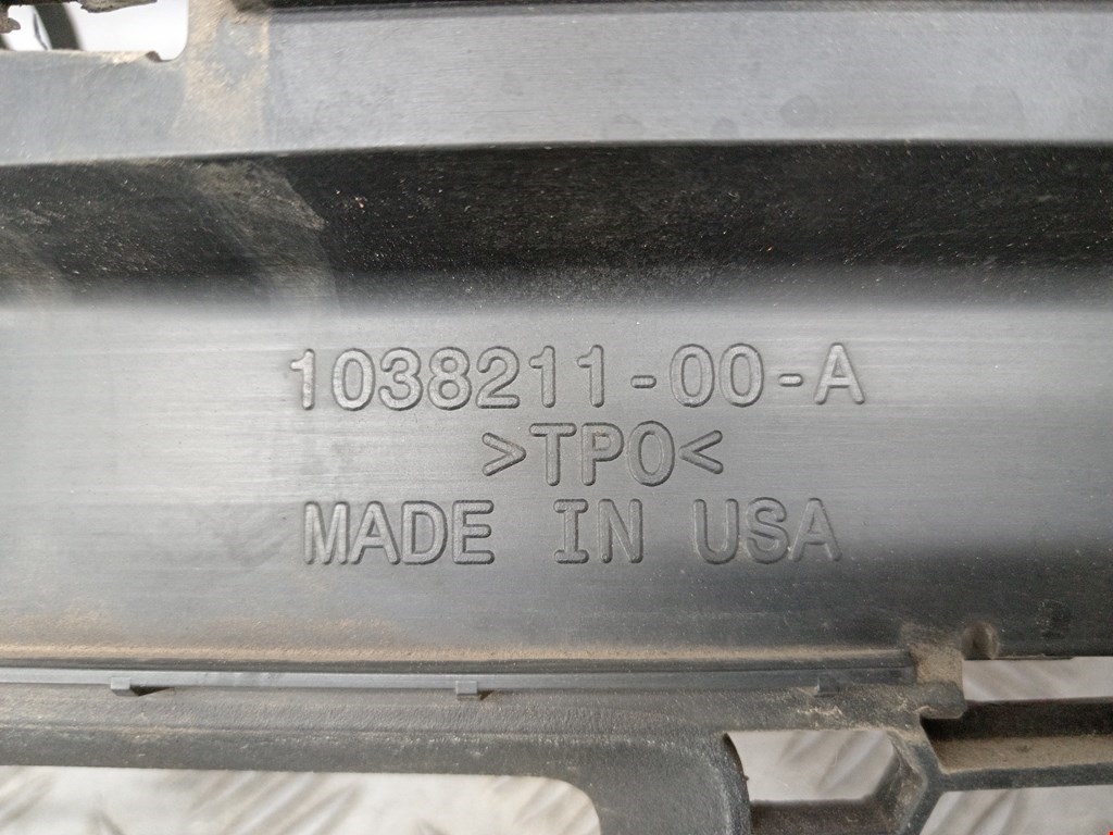 Решетка в бампер TESLA Model S I 2012-н.в.