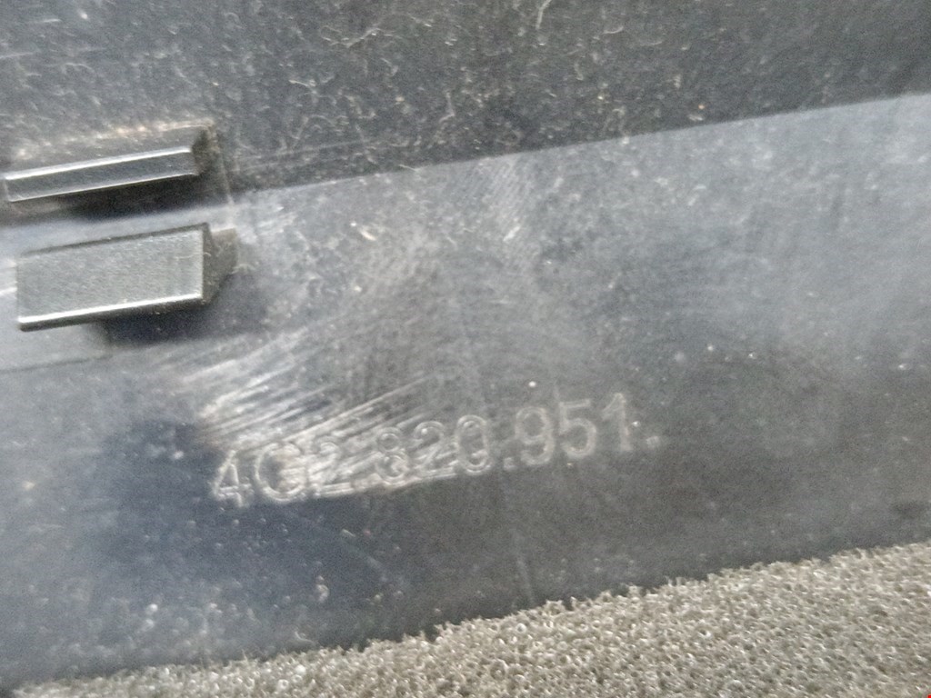 Дефлектор воздушный AUDI A6 C7 2011-2018