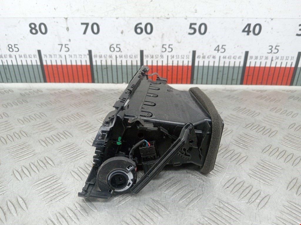 Дефлектор воздушный AUDI A6 C7 2011-2018