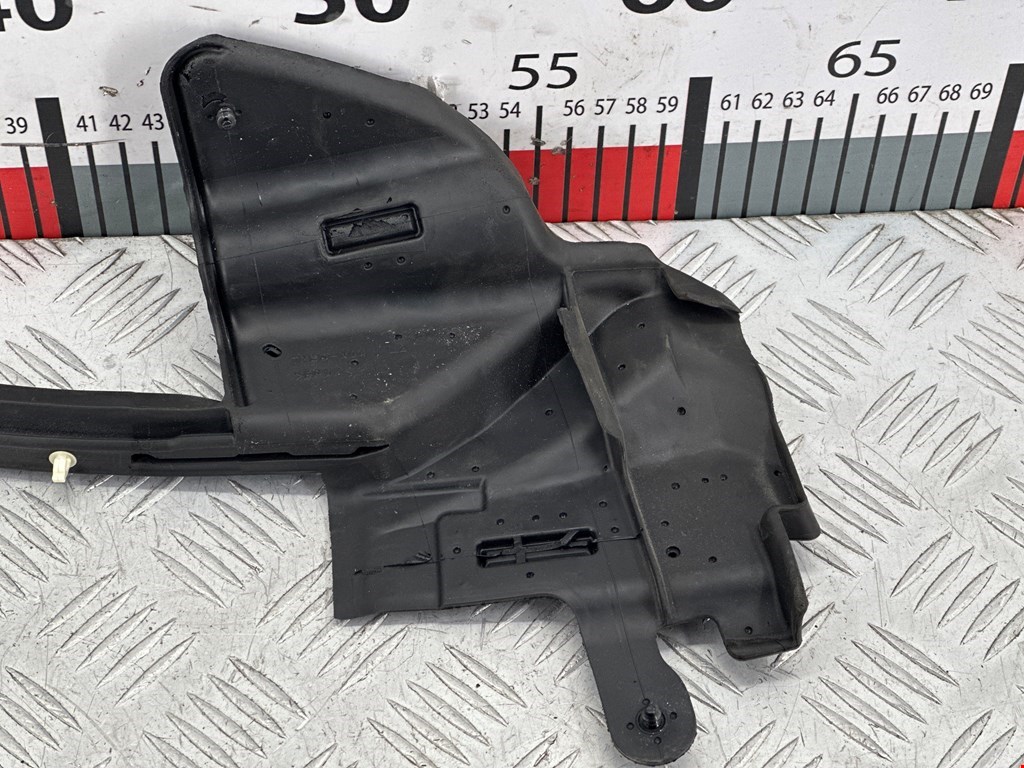 Уплотнитель двери TESLA Model S I 2012-н.в.