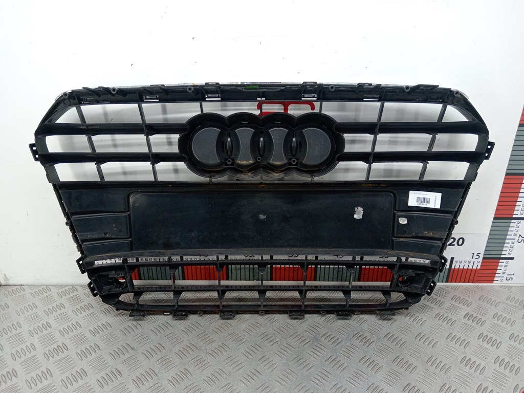 Решетка радиатора AUDI A6 C7 2011-2018