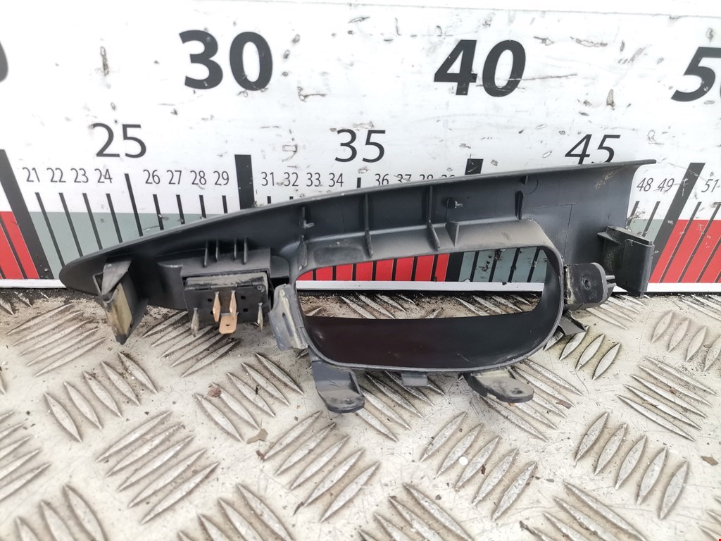 Кнопка стеклоподъемника AUDI A4 B5 1995-2001