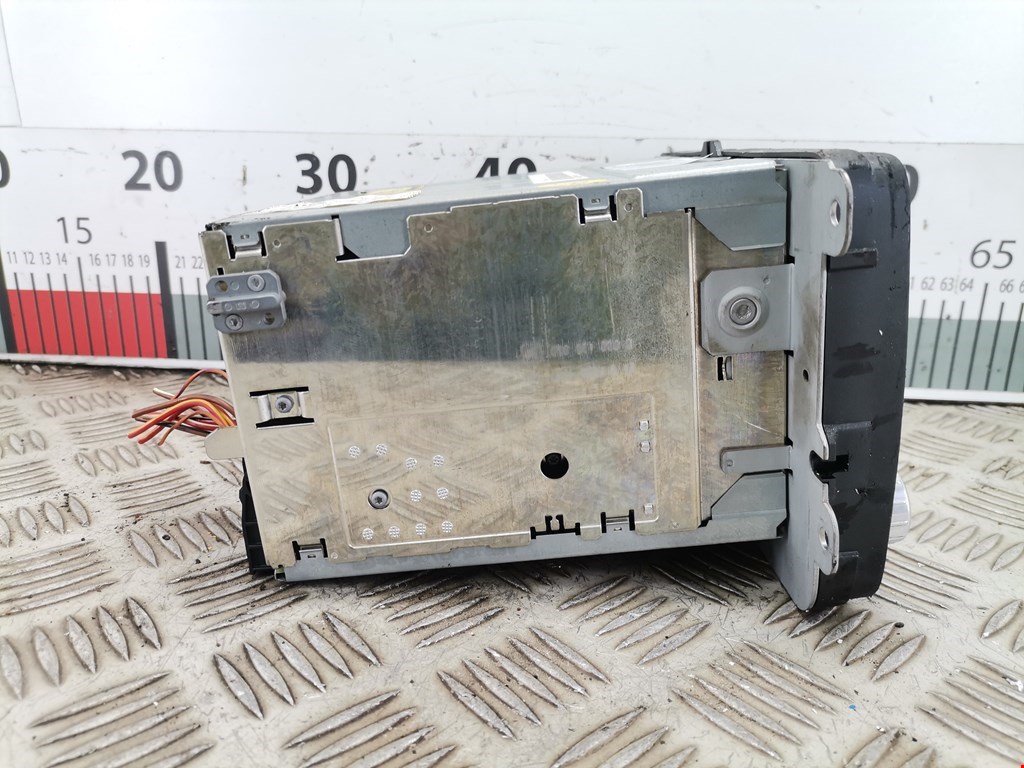 Магнитола VOLKSWAGEN Touran 2003-2010