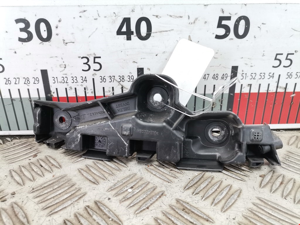 Кронштейн переднего бампера правый RENAULT Logan II 2014-2022