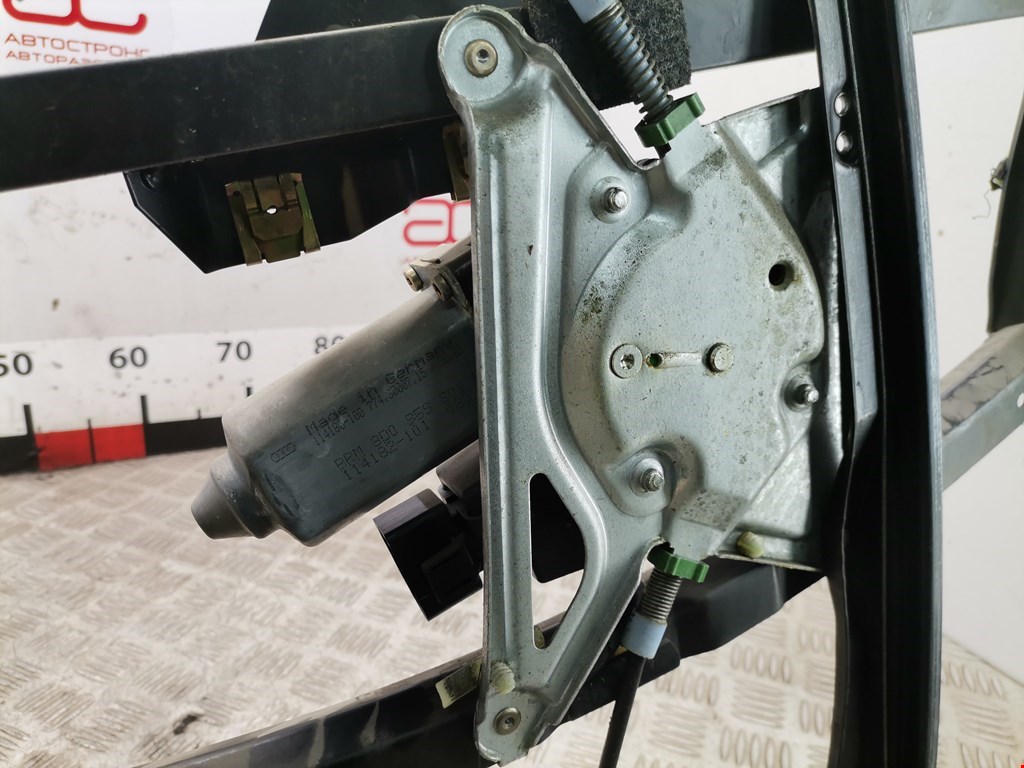 Стеклоподъемник передний правый AUDI A4 B5 1995-2001