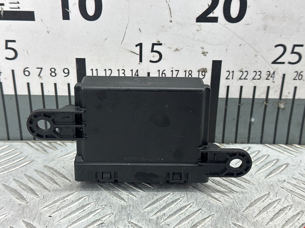 Блок управления парктрониками TESLA Model S I 2012-н.в.