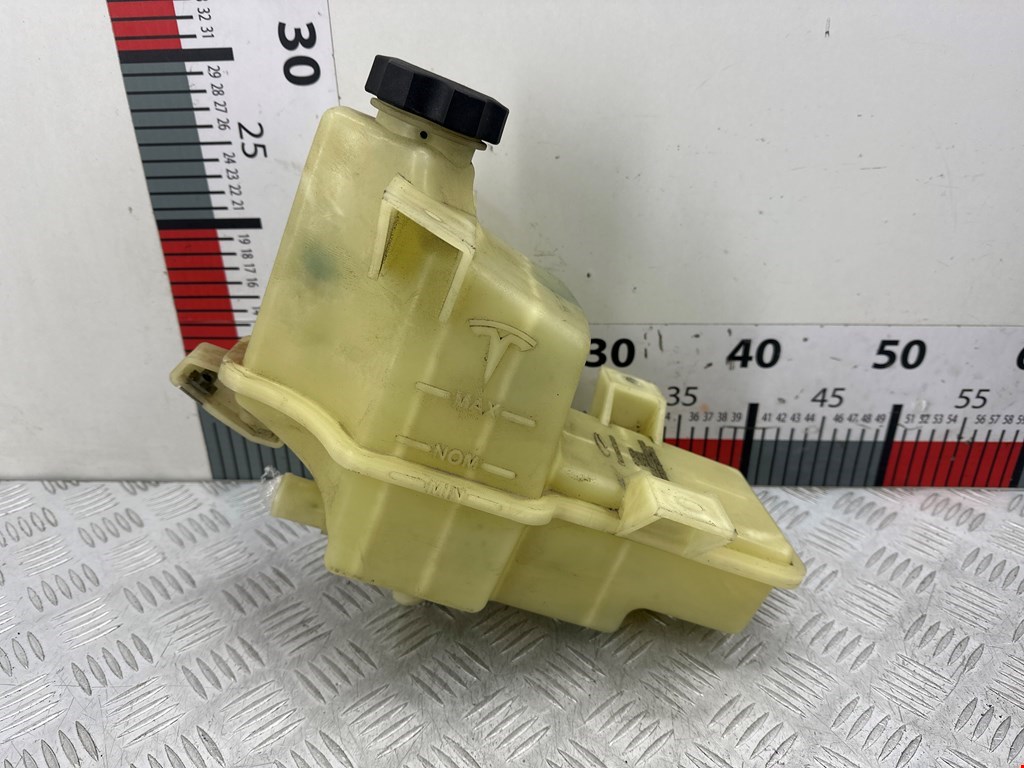 Бачок расширительный TESLA Model S I 2012-н.в.