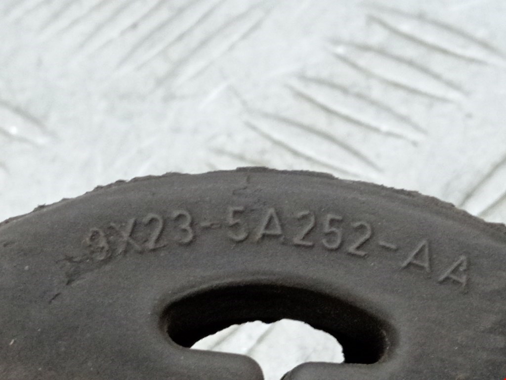 Резинка подвеса глушителя JAGUAR XF X250 2007-2015