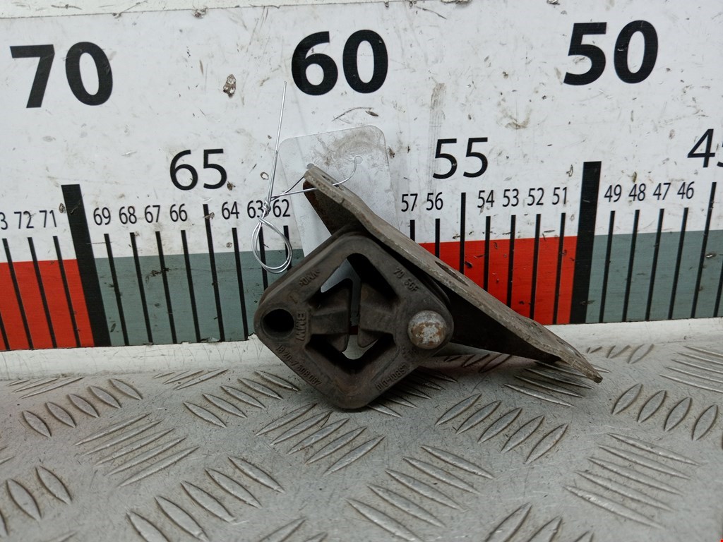 Подвес глушителя (выхлопной трубы) BMW 5-Series (E60/E61) (2003-2010)