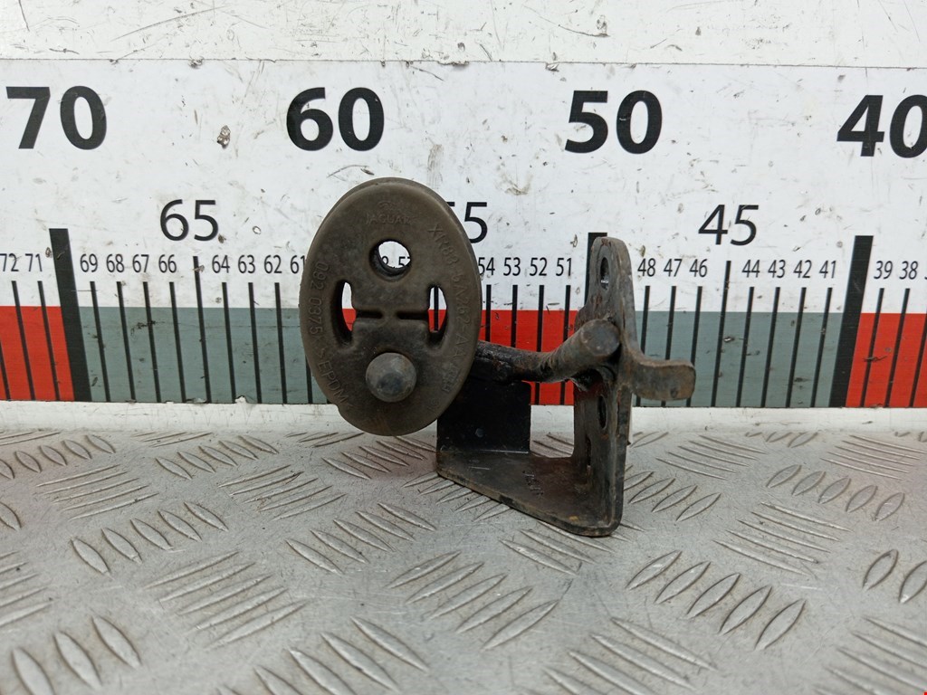 Резинка подвеса глушителя JAGUAR XF X250 2007-2015