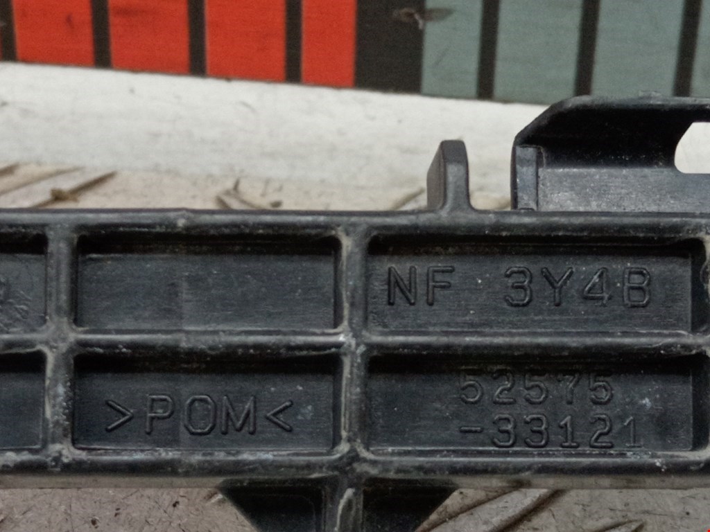 Кронштейн заднего бампера левый правый TOYOTA Camry XV50 2011-2018