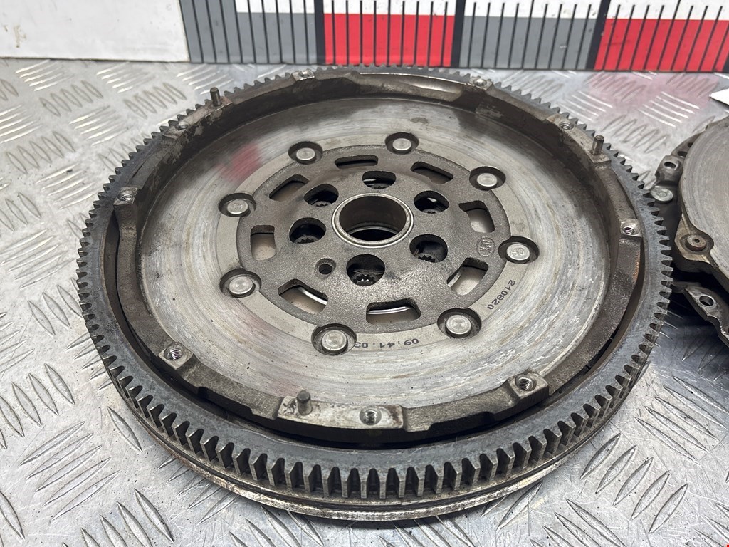 Маховик (демпфер сцепления) SEAT Altea 2004-2015