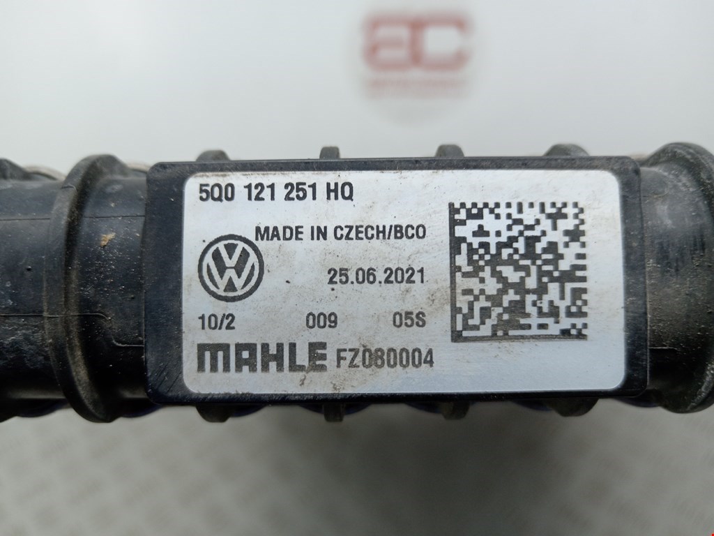 Радиатор основной VOLKSWAGEN Jetta VI 2011-2017