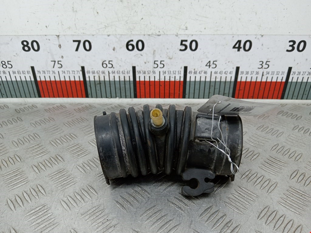 Патрубок воздушного фильтра (гофра инжектора) Mazda 6 GG (2002-2008)