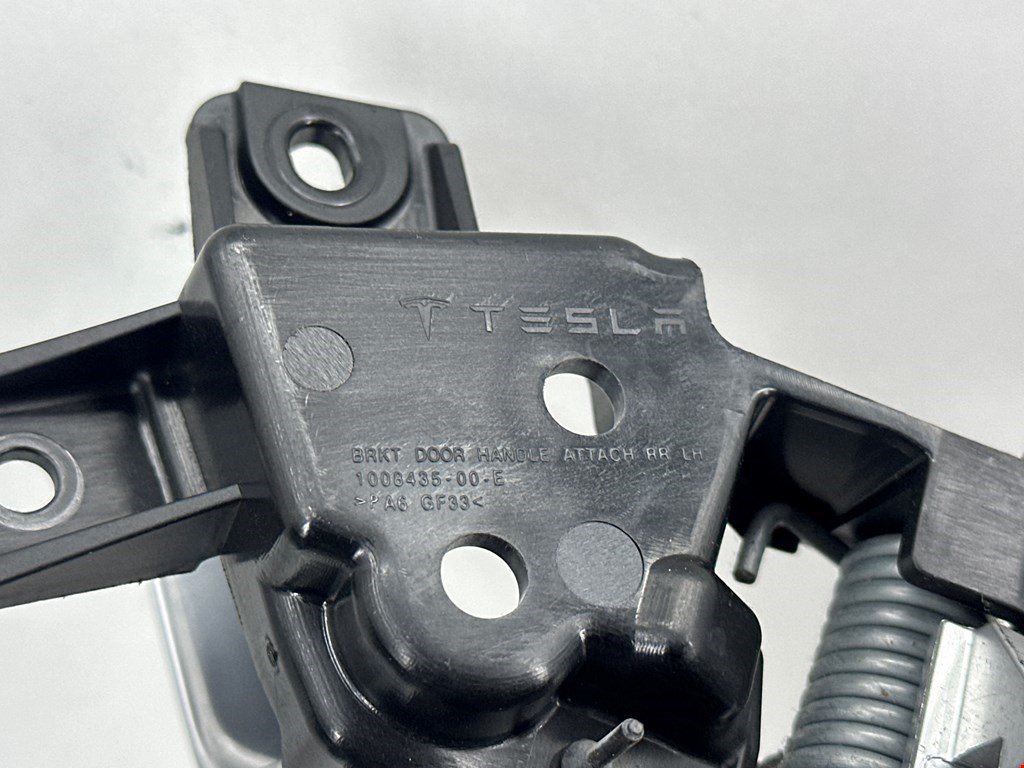Ручка дверная задняя внутренняя левая TESLA Model S I 2012-н.в.