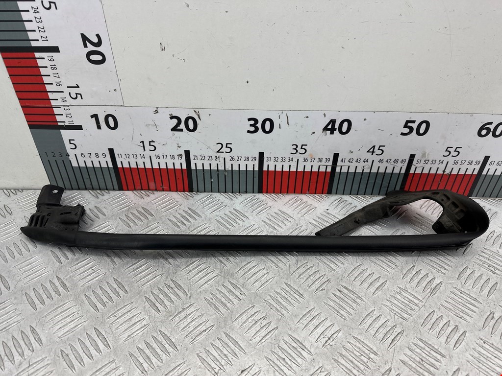 Уплотнитель двери TESLA Model S I 2012-н.в.