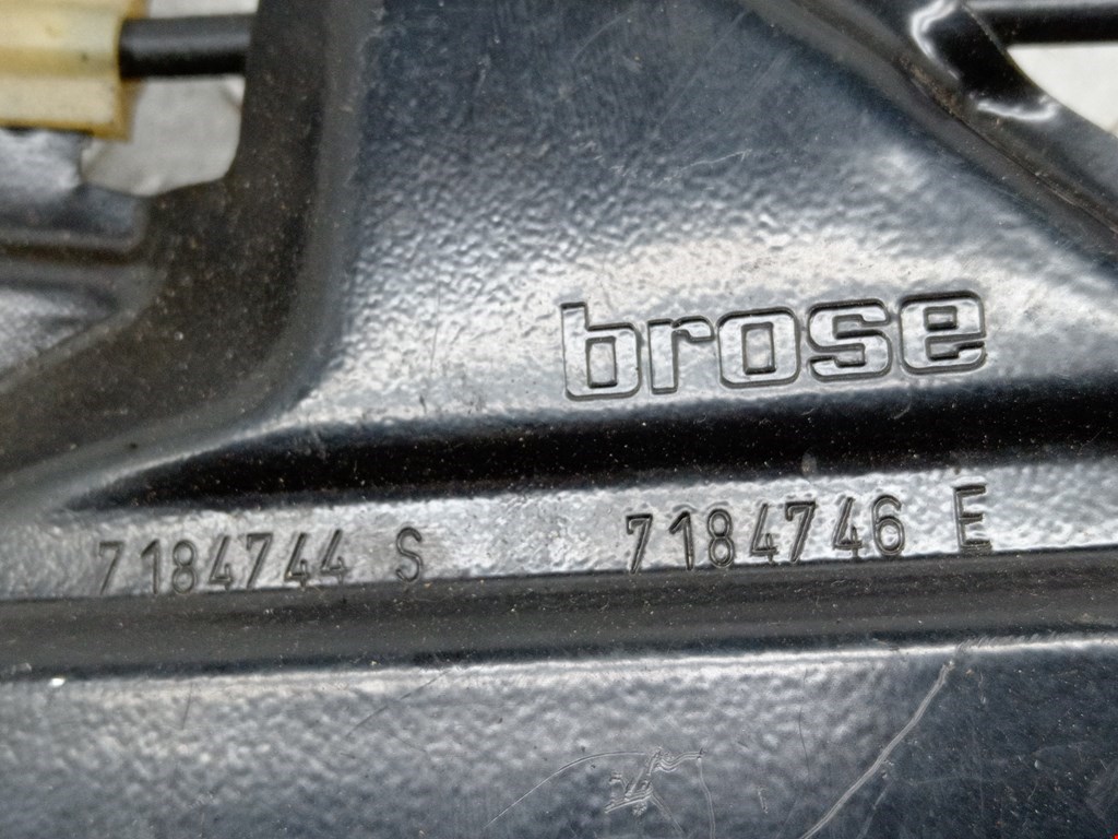 Стеклоподъемник задний правый BMW 5er 5 серия E60/E61 2003-2010