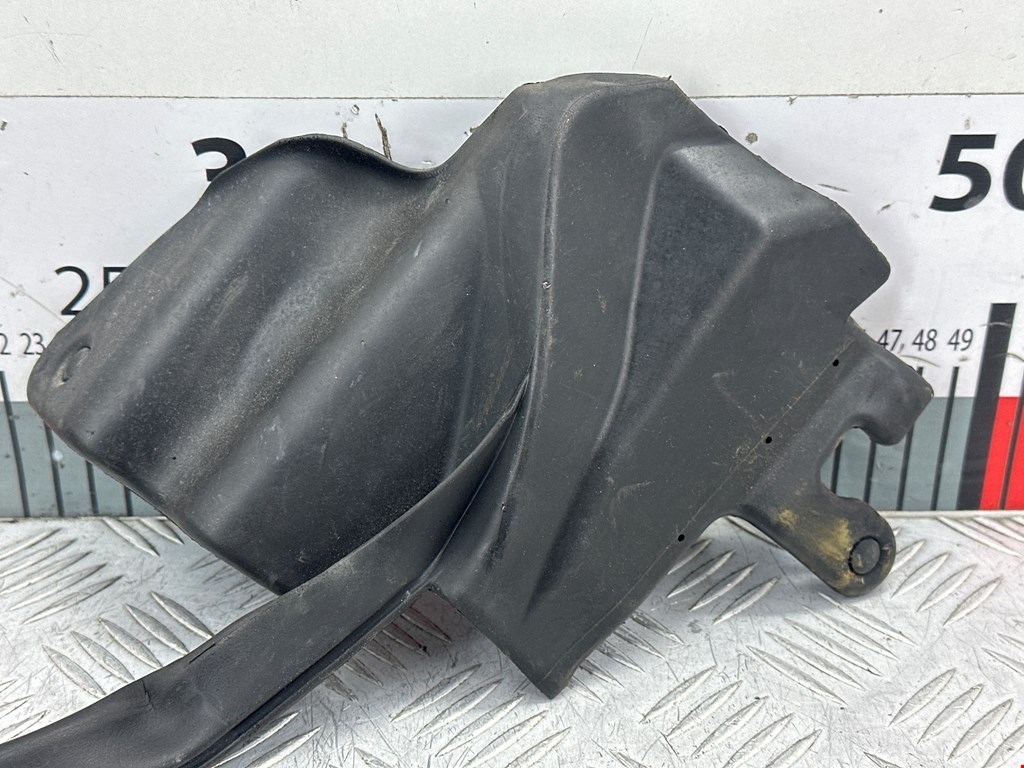 Уплотнитель двери TESLA Model S I 2012-н.в.