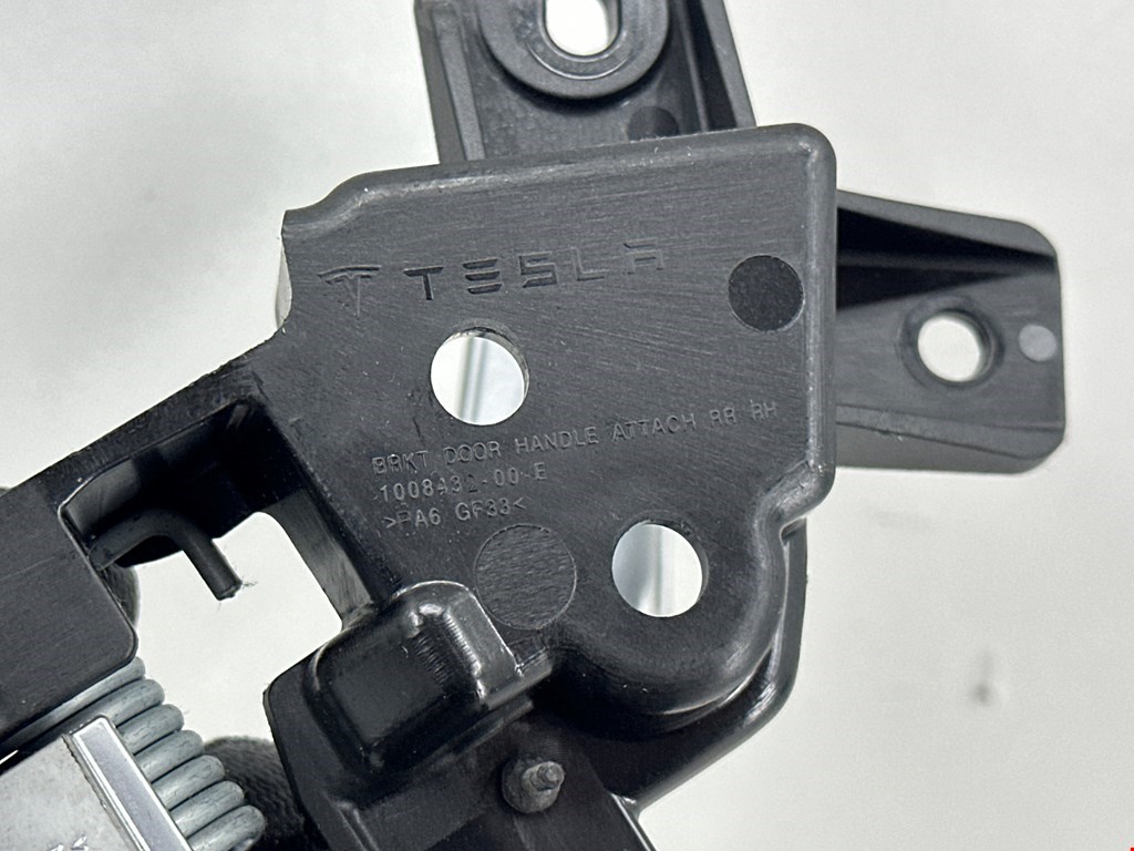 Ручка дверная задняя внутренняя правая TESLA Model S I 2012-н.в.